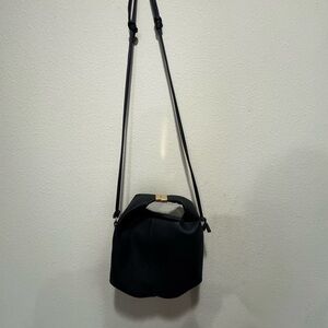 Elegant Black Faux Leather Crossbody Bag